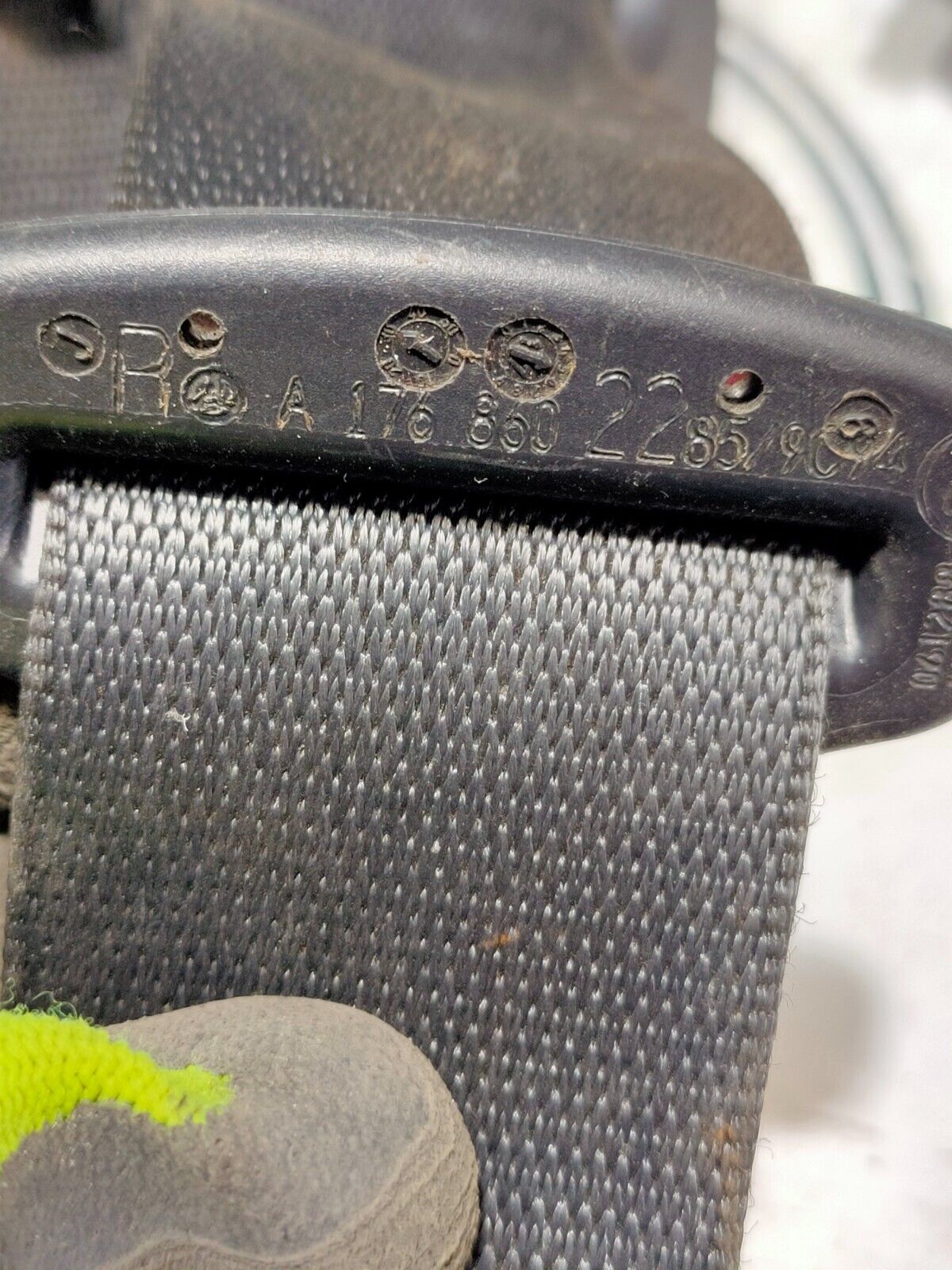 MERCEDES A CLASS SEAT BELT FRONT RIGHT A1768600285 W176 2012 - 2018