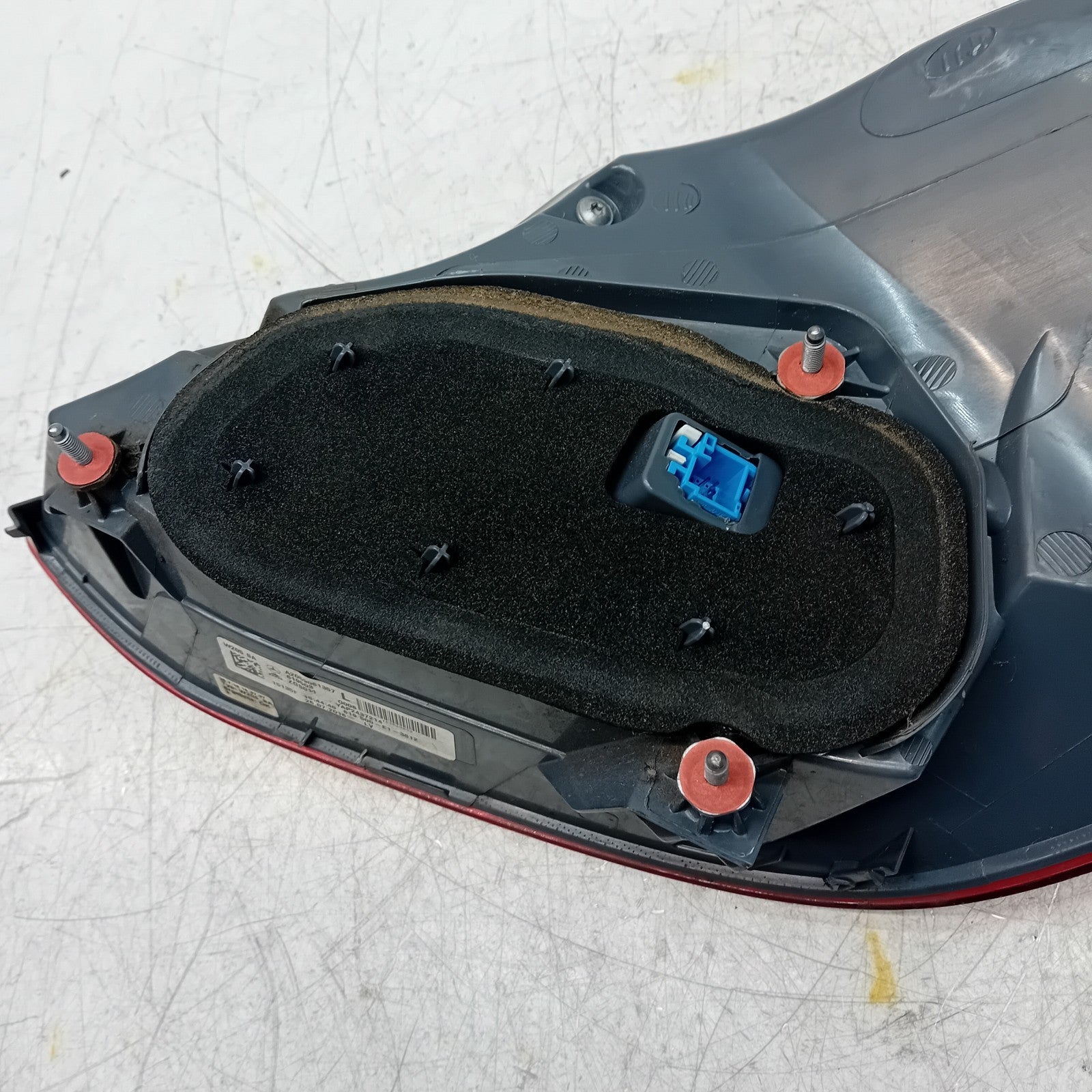 MERCEDES C-CLASS W205 DRIVER SIDE RIGHT REAR TAIL LIGHT 2014 A2059061357 FMT311