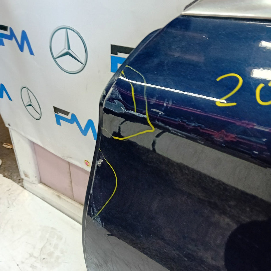 MERDEDES C-CLASS W205 DRIVER SIDE FRONT DOOR NSF BLUE 2014 ON COMPLETE FMD184