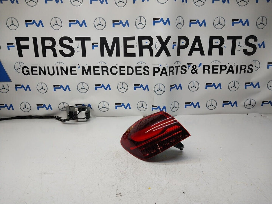 MERCEDES A CLASS TAILLIGHT LEFT SIDE OUTER A1779062304 W177 2024 FMT5