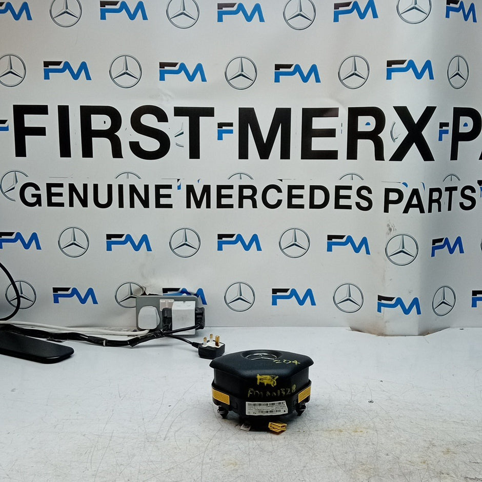 MERCEDES BENZ C-CLASS W204 STEERING WHEEL AIRBAG DRIVER OS RIGHT Q6 FM001528