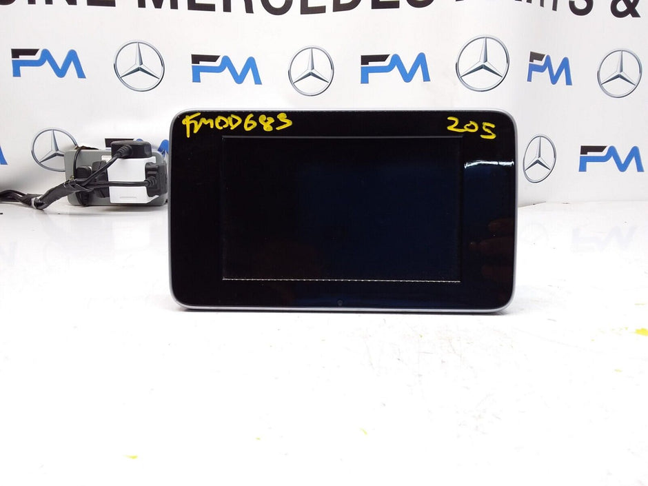 MERCEDES C-CLASS W205 2015 SAT NAV MULTIMEDIA SCREEN A2059004113 FM00683