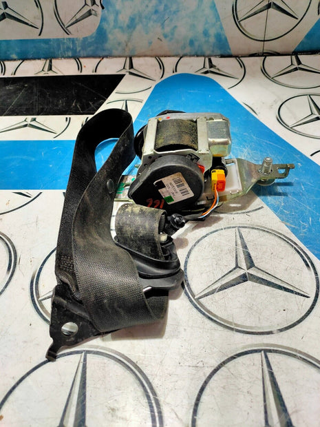 2014/2020MERCEDES GLE W166 SEAT BELT REAR RIGHT DRIVER SIDE OFFSIDE A1668603285