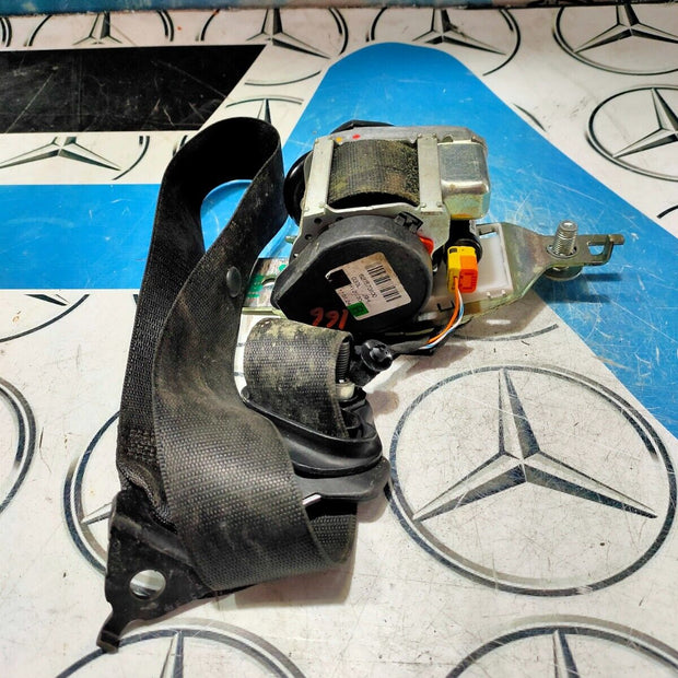 2014/2020MERCEDES GLE W166 SEAT BELT REAR RIGHT DRIVER SIDE OFFSIDE A1668603285