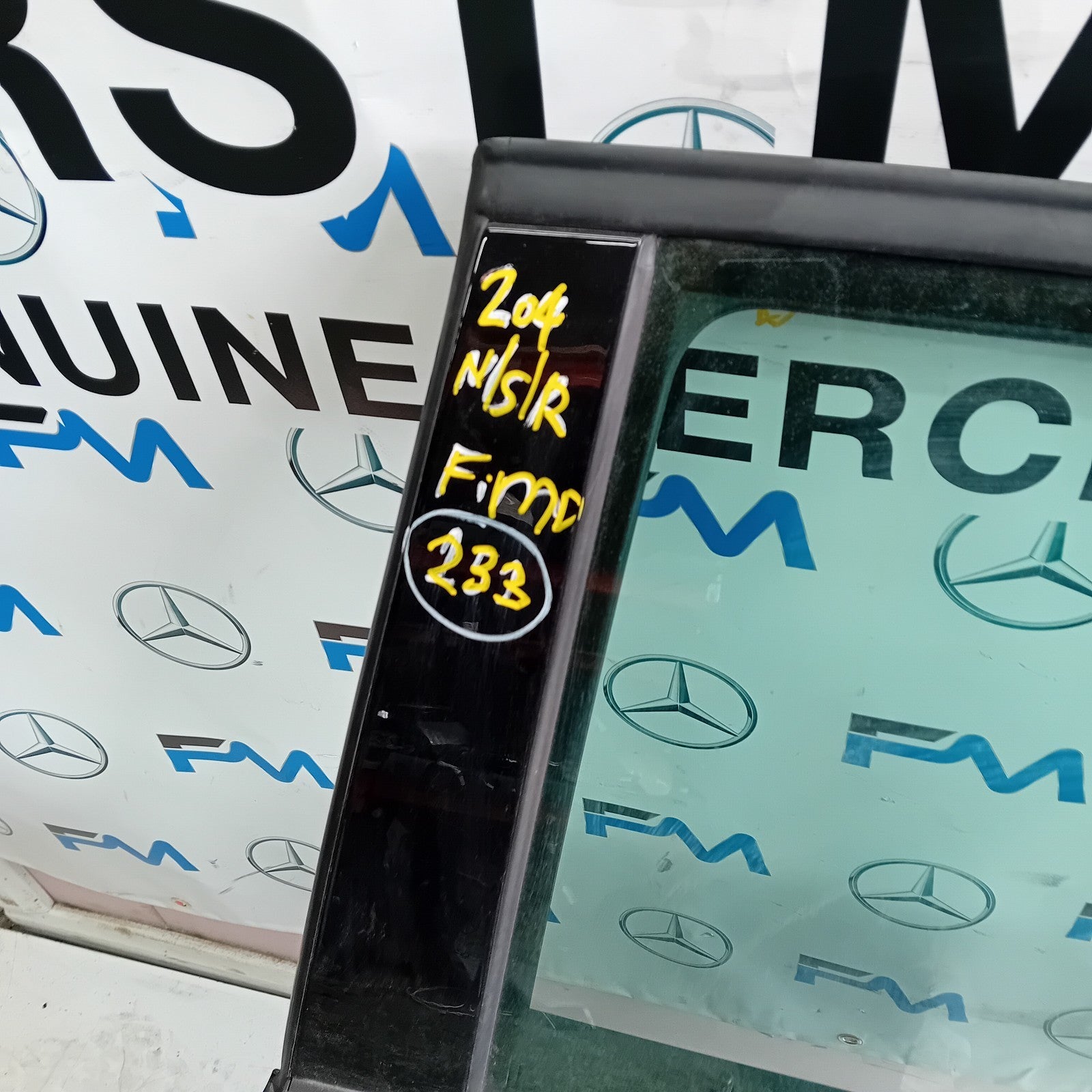MERCEDES C-CLASS W204 PASSENGER REAR DOOR NSR BLUE 2008-14 COMPLETE FMD233