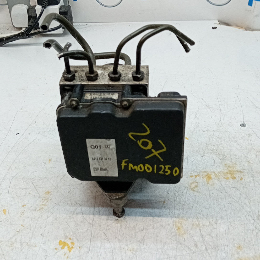 MERCEDES BENZ E-CLASS W207 ABS PUMP MODULE CONTROL UNIT A2124313512 FM001250