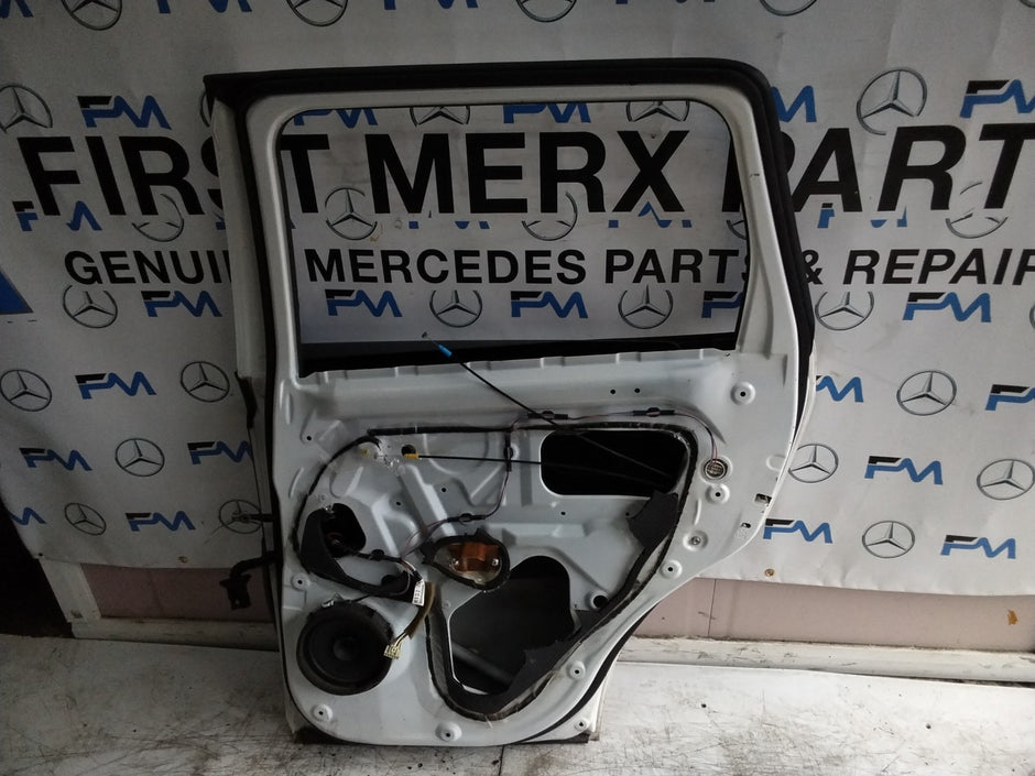 MITSUBISHI OUTLANDER MK3 DRIVER SIDE REAR DOOR OSR 2013 WHITE FMD307