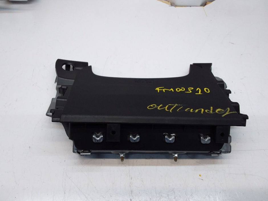 MITSUBISHI OUTLANDER MK3 KNEE AIR SRS BAG RIGHT DRIVER SIDE 7030A-31753 FM00310