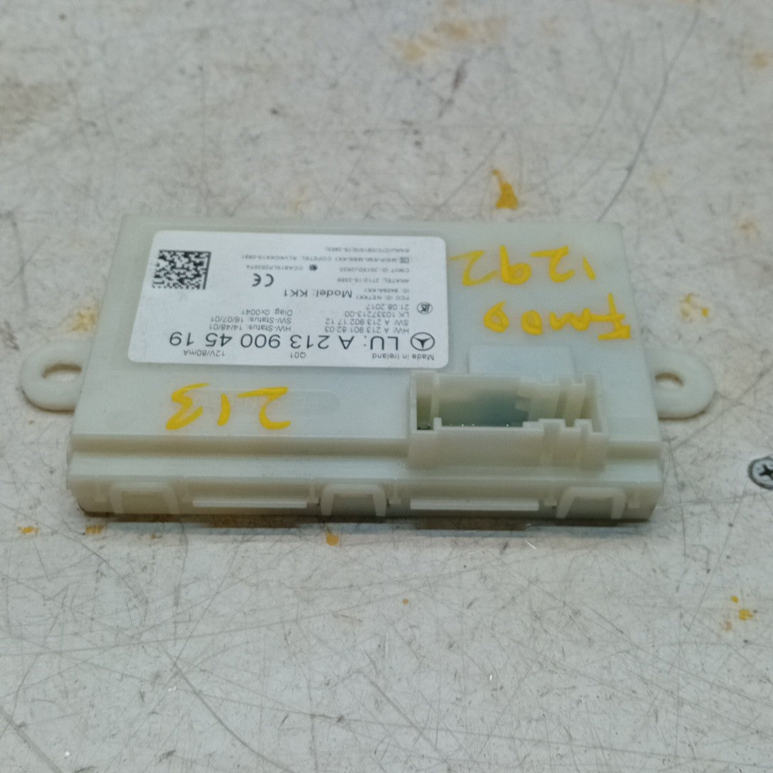 MERCEDES BENZ E-CLASS KEYLESS GO CONTROL UNIT W213 A2139004519 FM001292