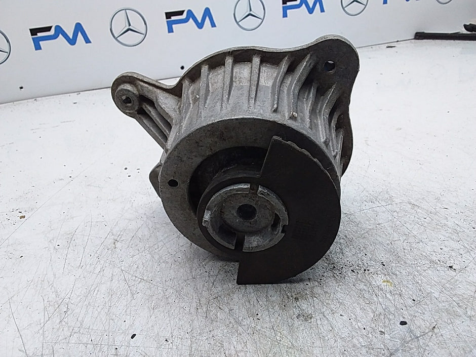 MERCEDES BENZ  E-CLASS  W213  ENGINE MOUNT RIGHT OS A2132400800 FMR358