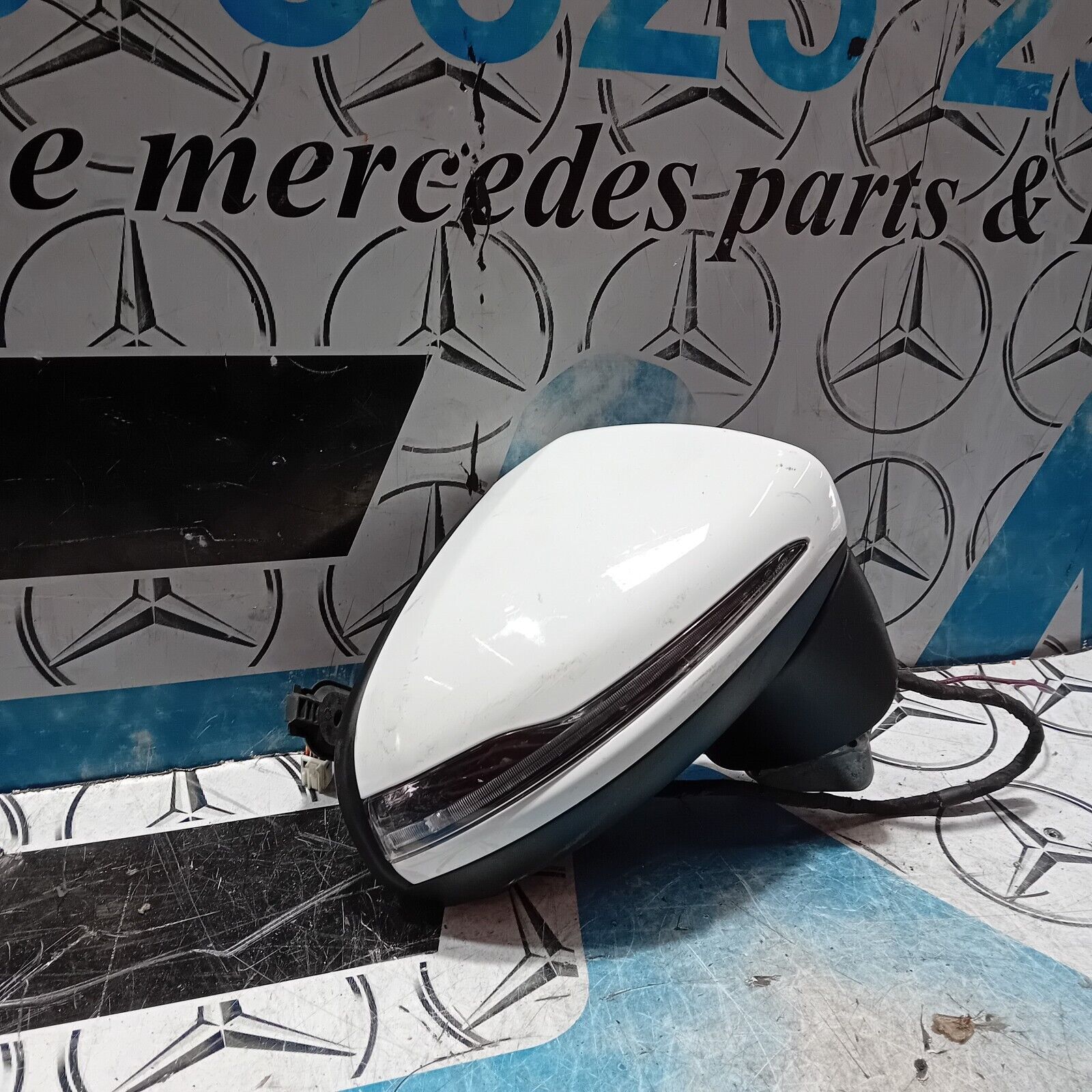 2007/2015 MERCEDES BENZ W205 C CLASS  WING MIRROR FOLDING RIGHT SIDE