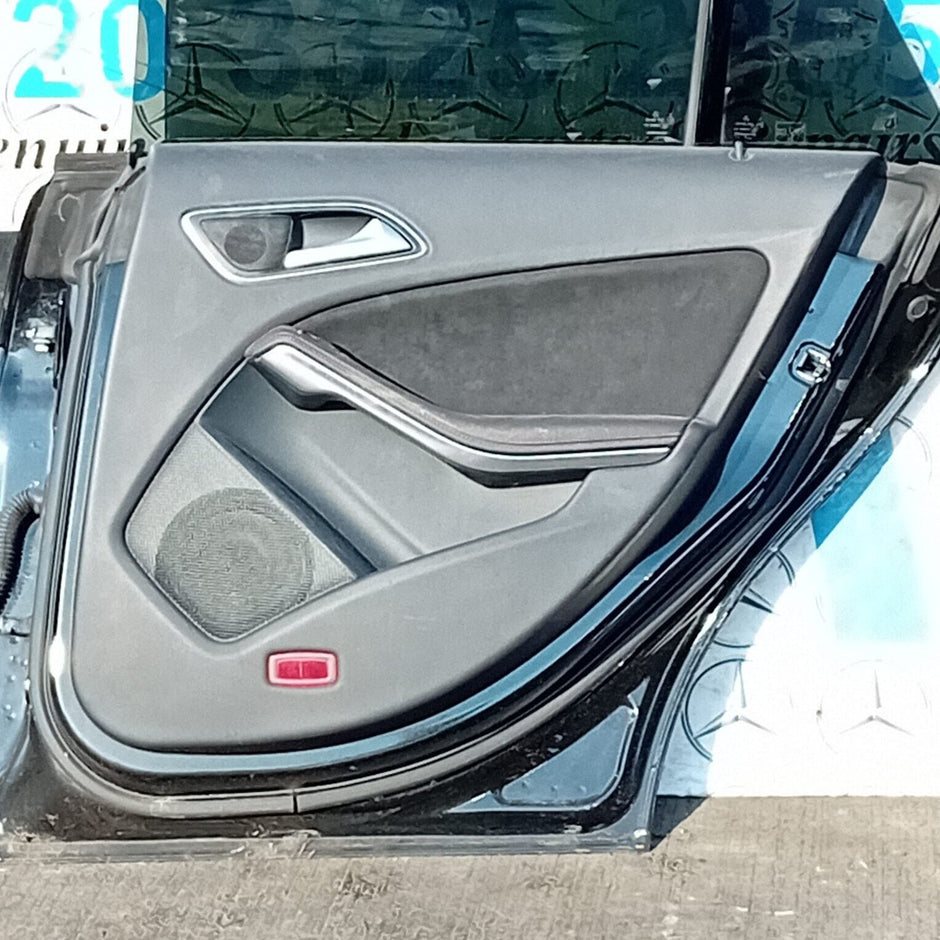 MERCEDES BENZ CLA  W117 DRIVER SIDE REAR DOOR ( OFF SIDE REAR )