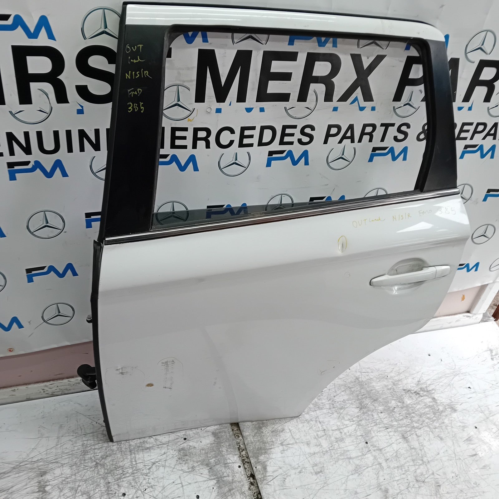 MITSUBISHI OUTLANDER MK3 PASSENGER REAR DOOR NSR WHITE 2013 COMPLETE FMD385