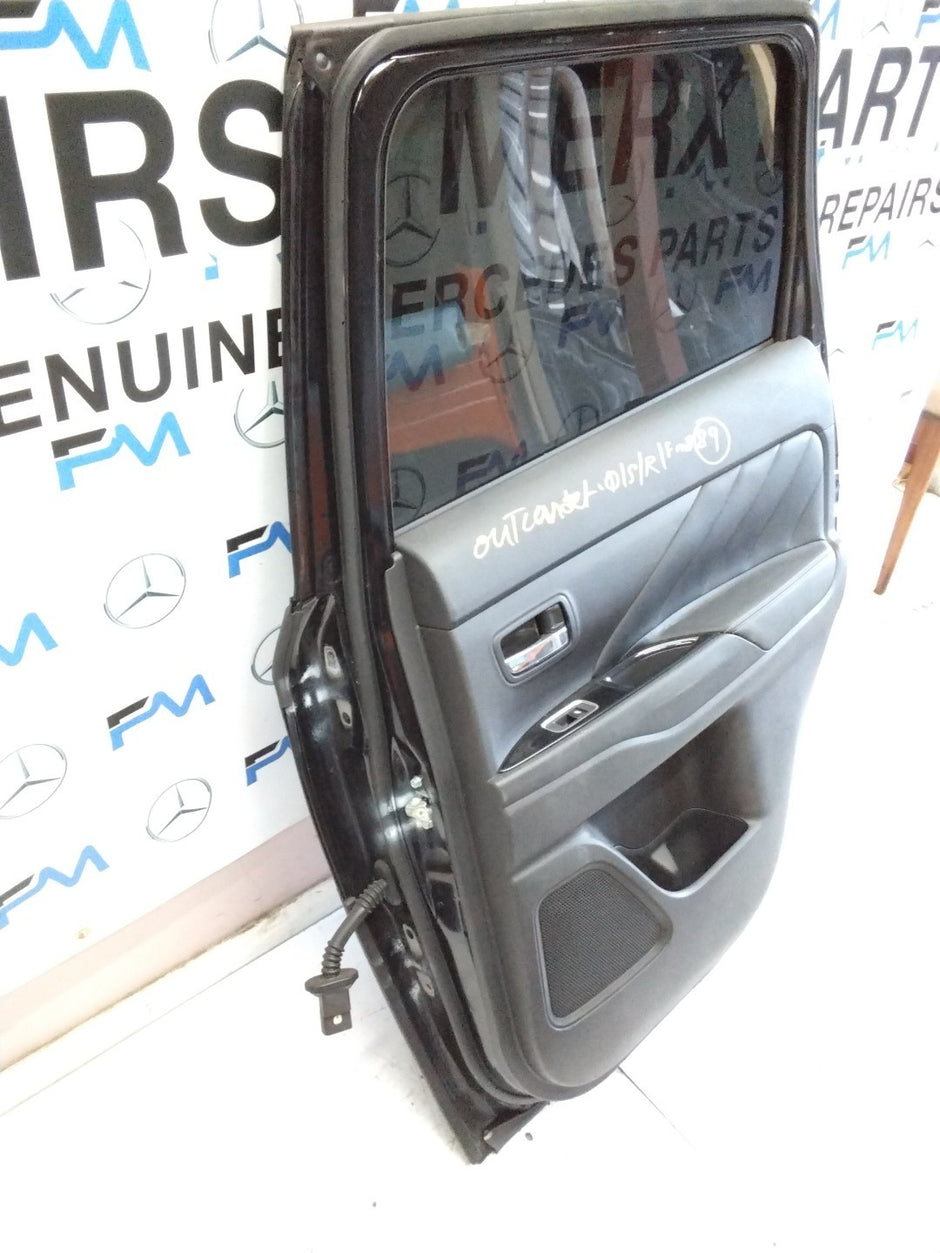 MITSUBISHI OUTLANDER DRIVER SIDE REAR DOOR O/S/R COMPLETE BLACK FMD89