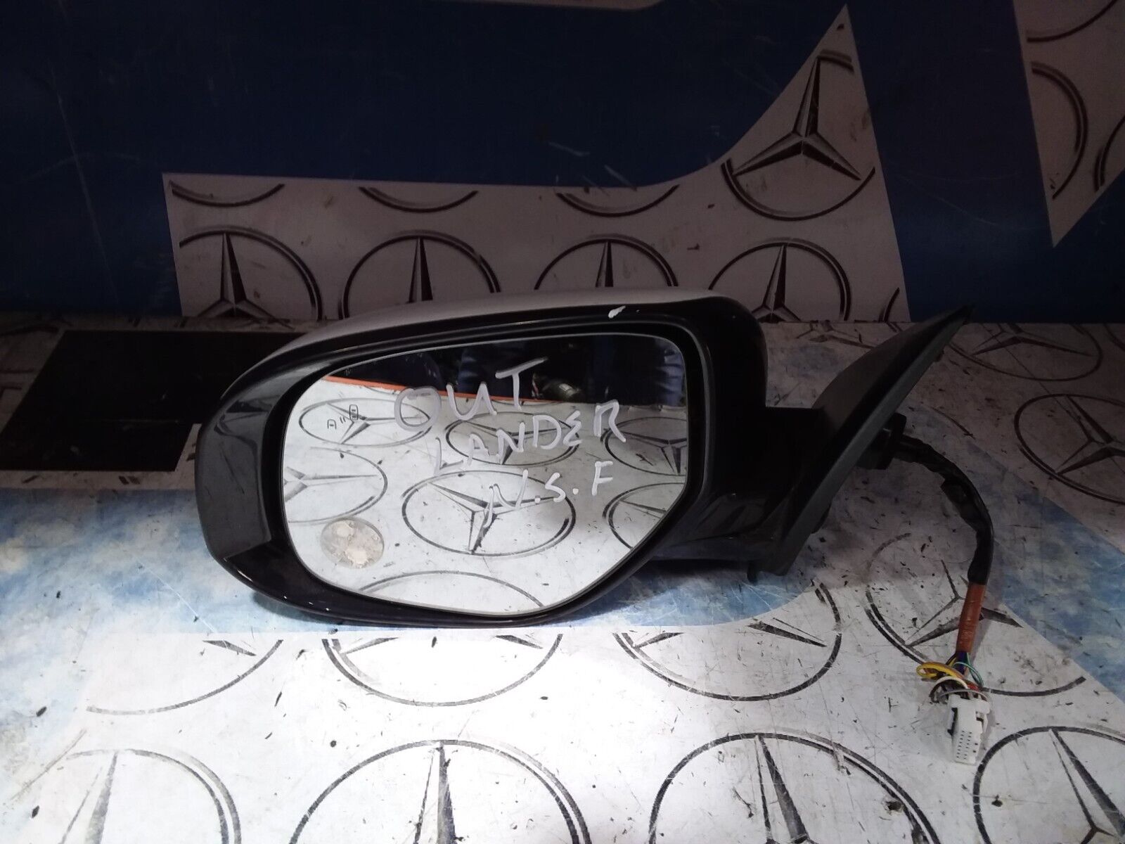 MITSUBISHI OUTLANDER 2013 PASSENGER SIDE MIRROR WHITE - BLIND SPOT WITH CAMERA