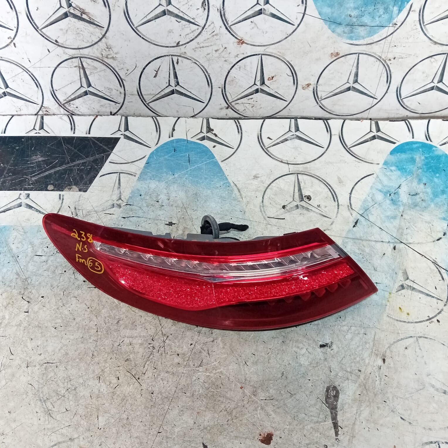 MERCEDES E-CLASS COUPE AMG C238 2018 PASSENGER SIDE OUTER TAIL LIGHT A2389062001