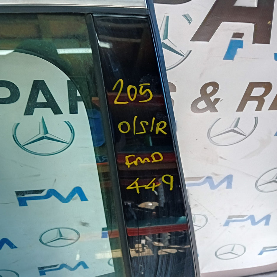 MERCEDES C-CLASS W205 SLN DRIVER REAR DOOR OSR 2014 ON COMPLETE FMD449