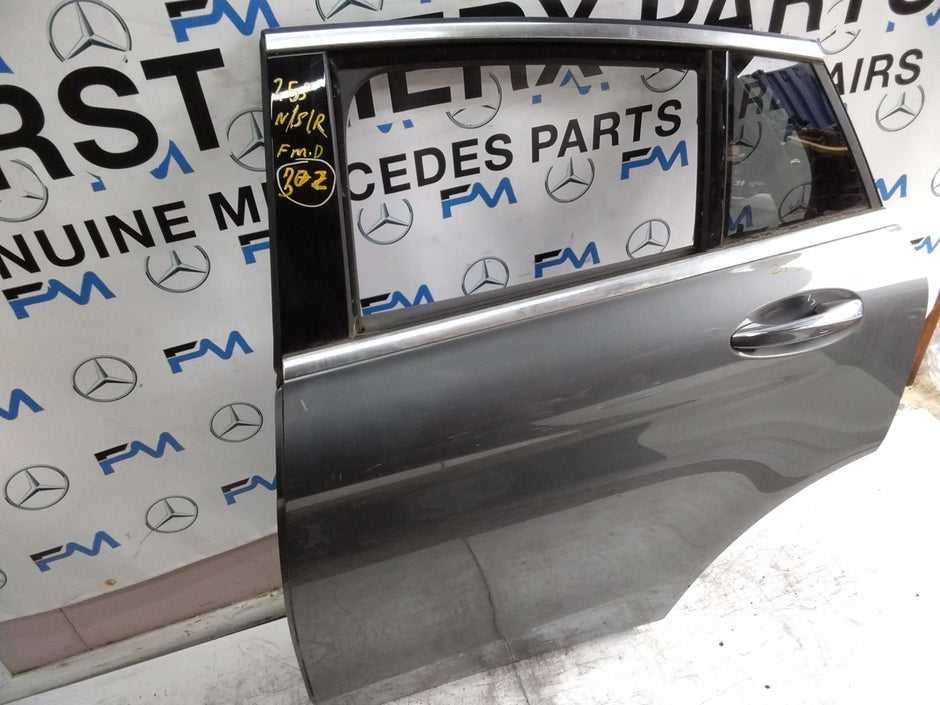 MERCEDES GLC C253  PASSENGER REAR DOOR NSR GREY 2016-22  COMPLETE FMD302