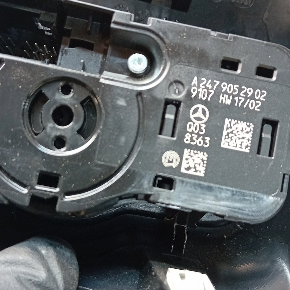 MERCEDES BENZ B-CLASS W247 HEADLIGHT CONTROL SWITCH A2479052902 FM001539