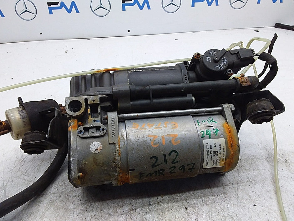 MERCEDES E-CLS W212 AIR SUSPENSION COMPRESSOR PUMP A2123200404 FMR297