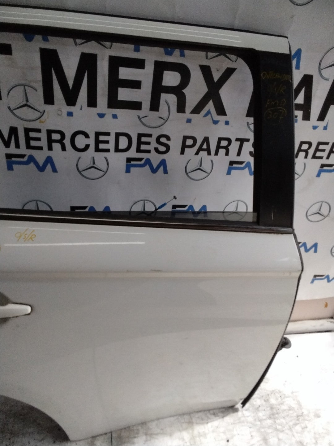 MITSUBISHI OUTLANDER MK3 DRIVER SIDE REAR DOOR OSR 2013 WHITE FMD307