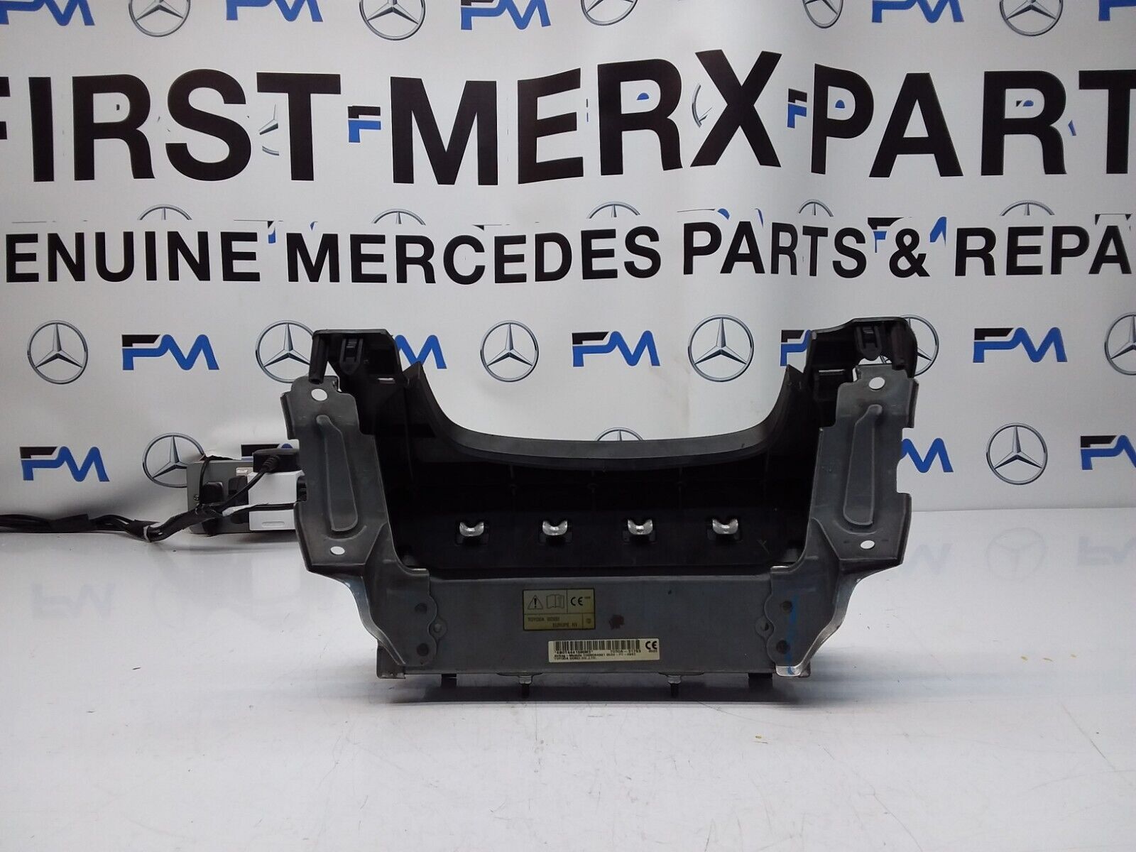 MITSUBISHI OUTLANDER MK3 KNEE AIR SRS BAG RIGHT DRIVER SIDE 7030A-31754 FM00308