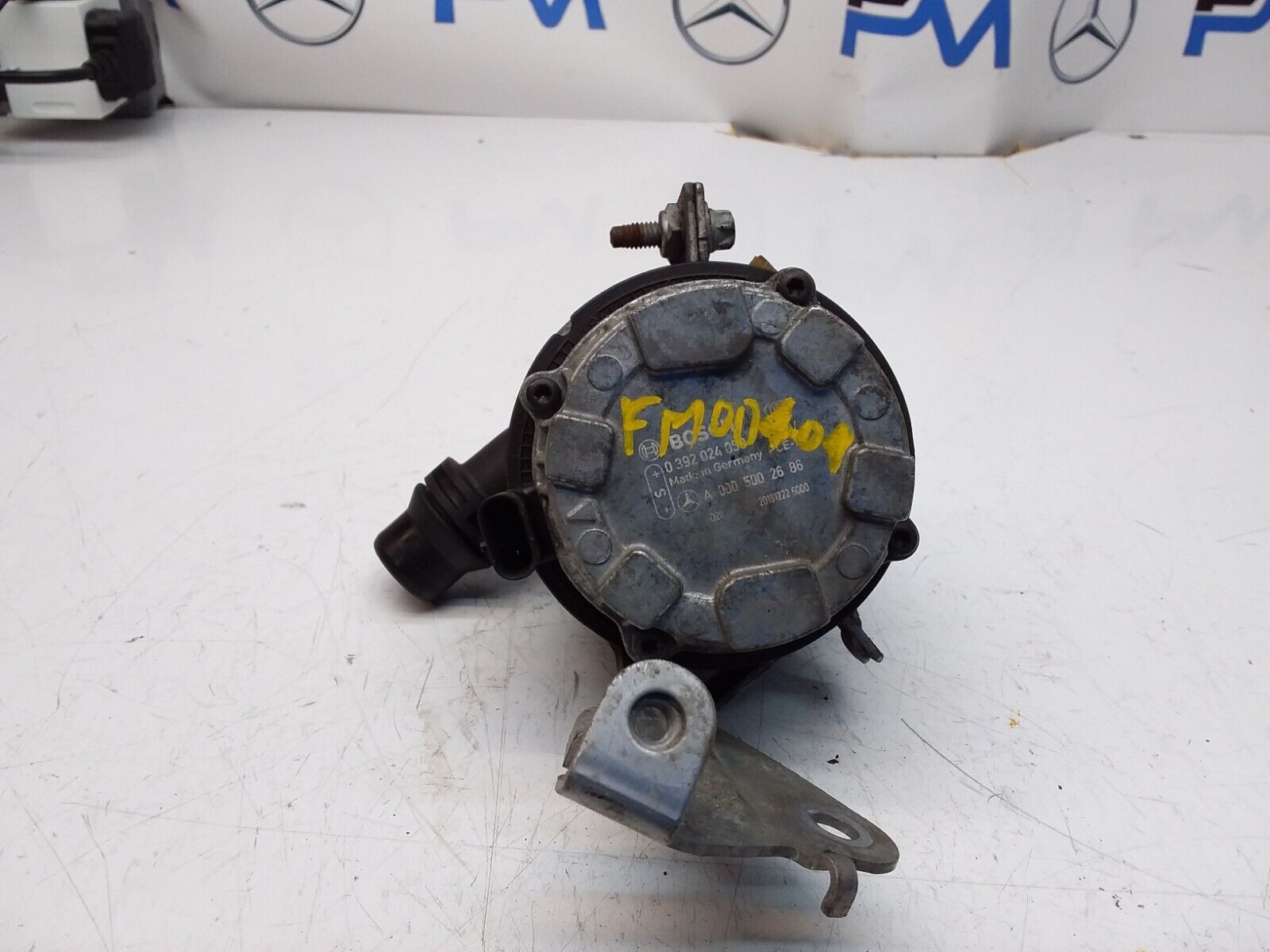 MERCEDES C-CLASS W205 ELECTRIC COOLER WATER PUMP A2055013020 FM00404