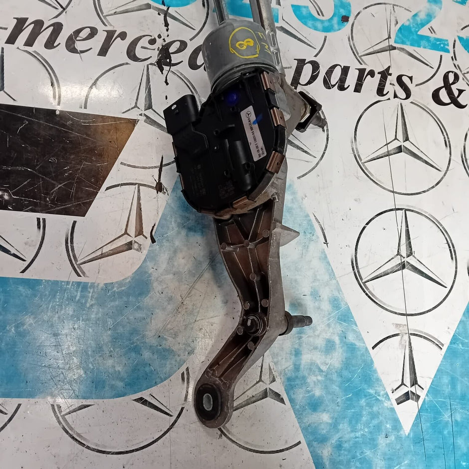 MERCEDES E CLASS COUPE W238 2014-2018 FRONT WIPER MOTOR AND LINKAGE A2388207200