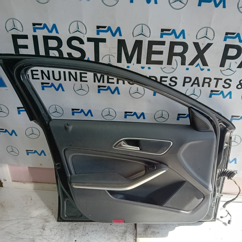 MERCEDES GLA X156 PASSENGER FRONT DOOR NSF BLACK 2014-19 COMPLETE FMD221