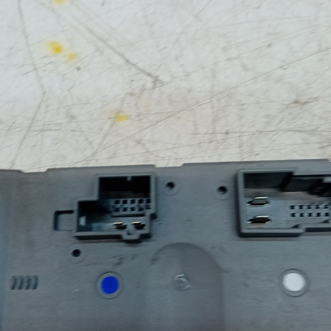 MERCEDES C-CLASS TAILGATE CONTROL MODULE W206 A2069005421  FM001352