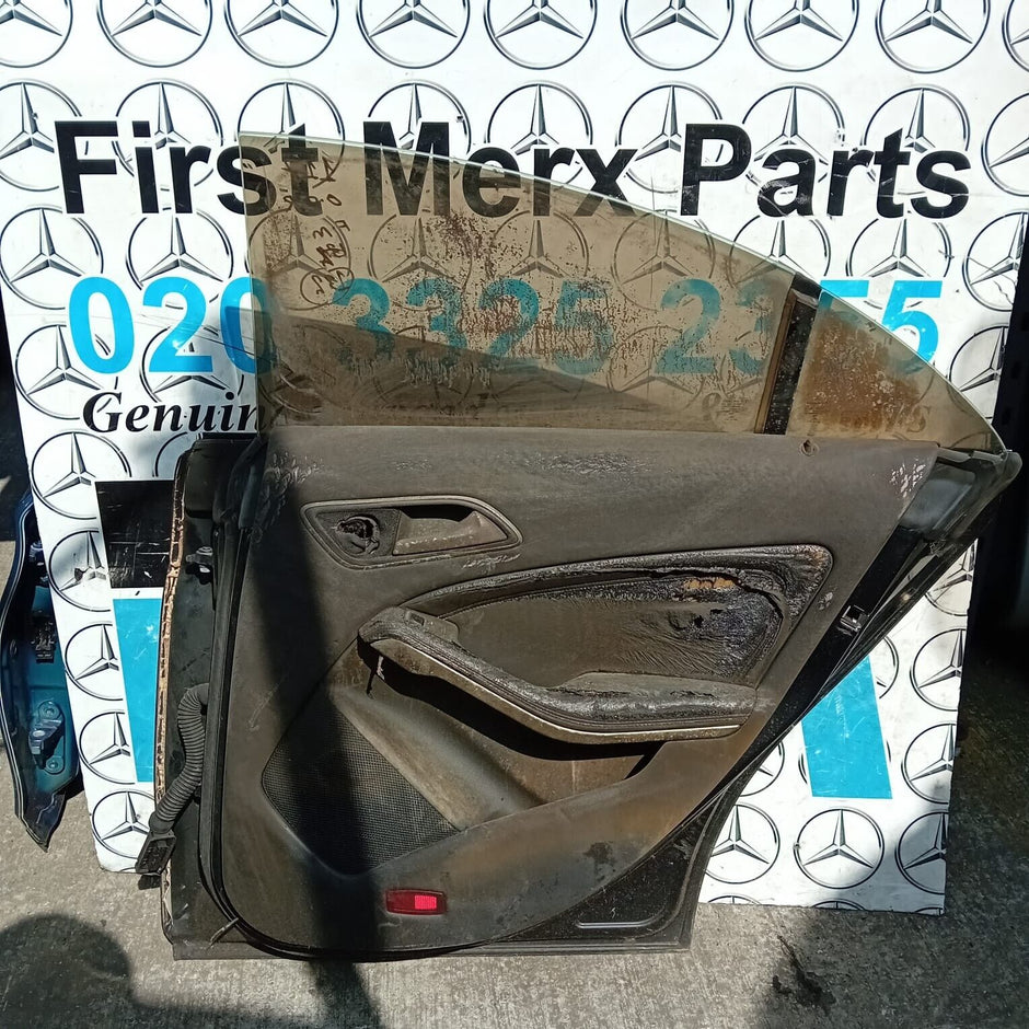 MERCEDES BENZ CLA  W117  DRIVER SIDE REAR DOOR ( OFF SIDE REAR )