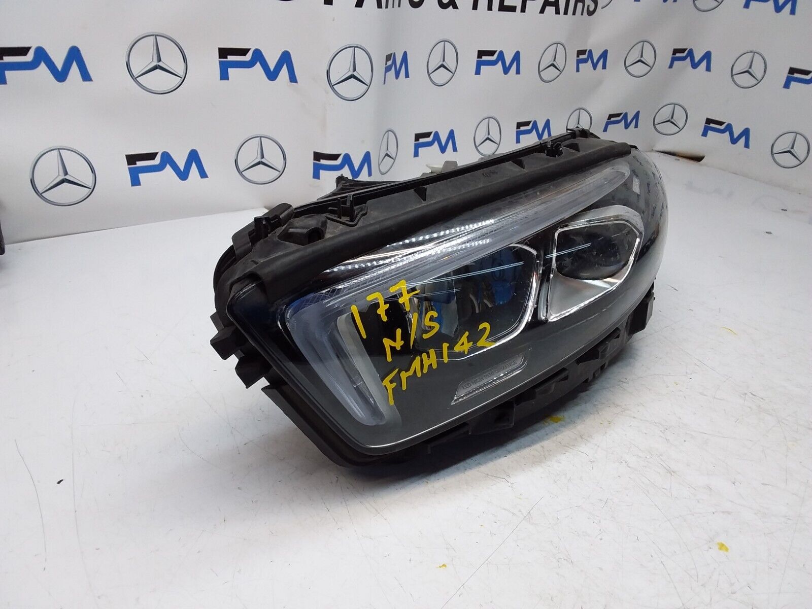 2016 MERCEDES A-CLASS W177 HEADLIGHT PASSENGER NS A1779064903 FMH142 (Damaged)