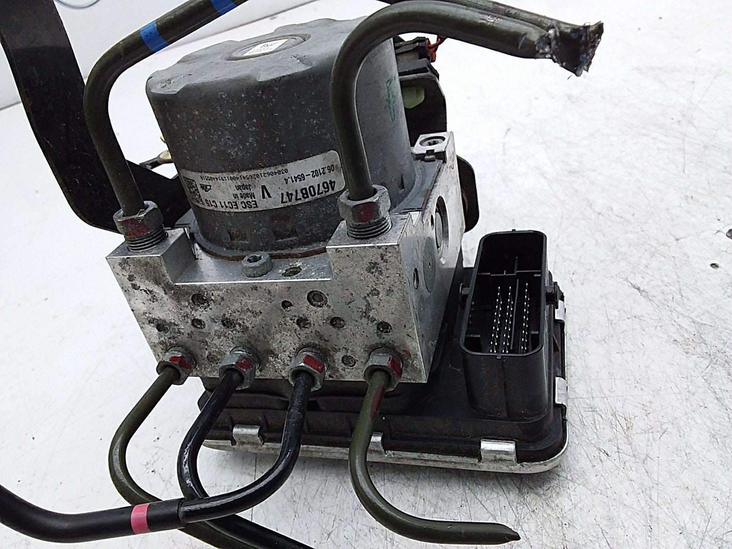 MITSUBISHI OUTLANDER MK3 HYBRID ABS PUMB AMPLIFIER UNIT 4670B747 FMR496