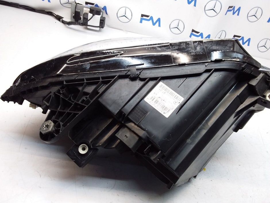 2018 MERCEDES C-CLASS W205 O/S Driver HEADLIGHT A2059068701 FMH49 LED INTELLIGEN