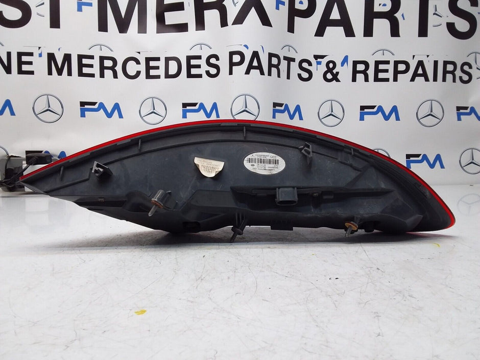 2016 MERCEDES  C CLASS W205 REAR DRIVER SIDE O/S LED LIGHT A2059066400 FMT24