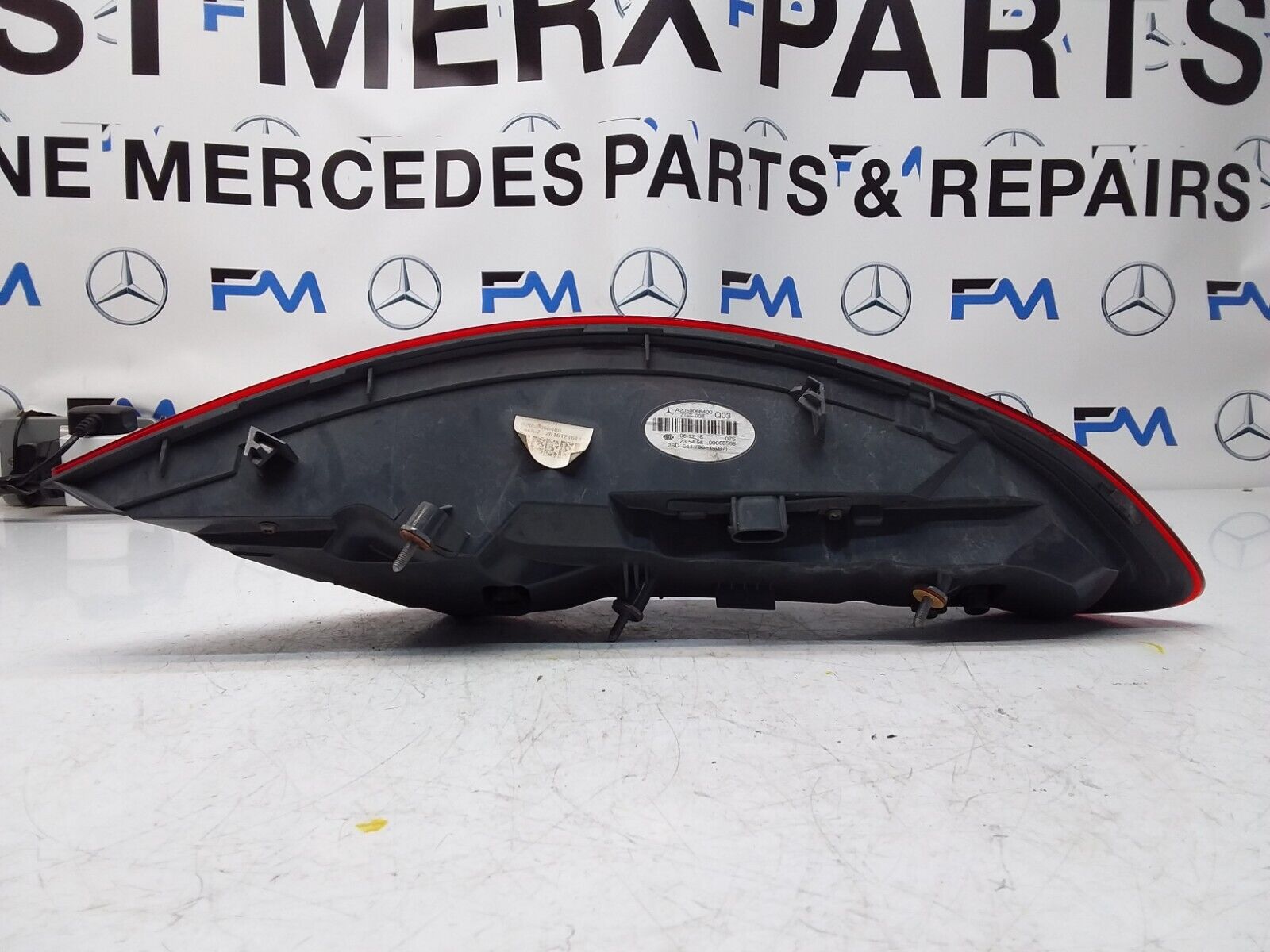 2016 MERCEDES  C CLASS W205 REAR DRIVER SIDE O/S LED LIGHT A2059066400 FMT24