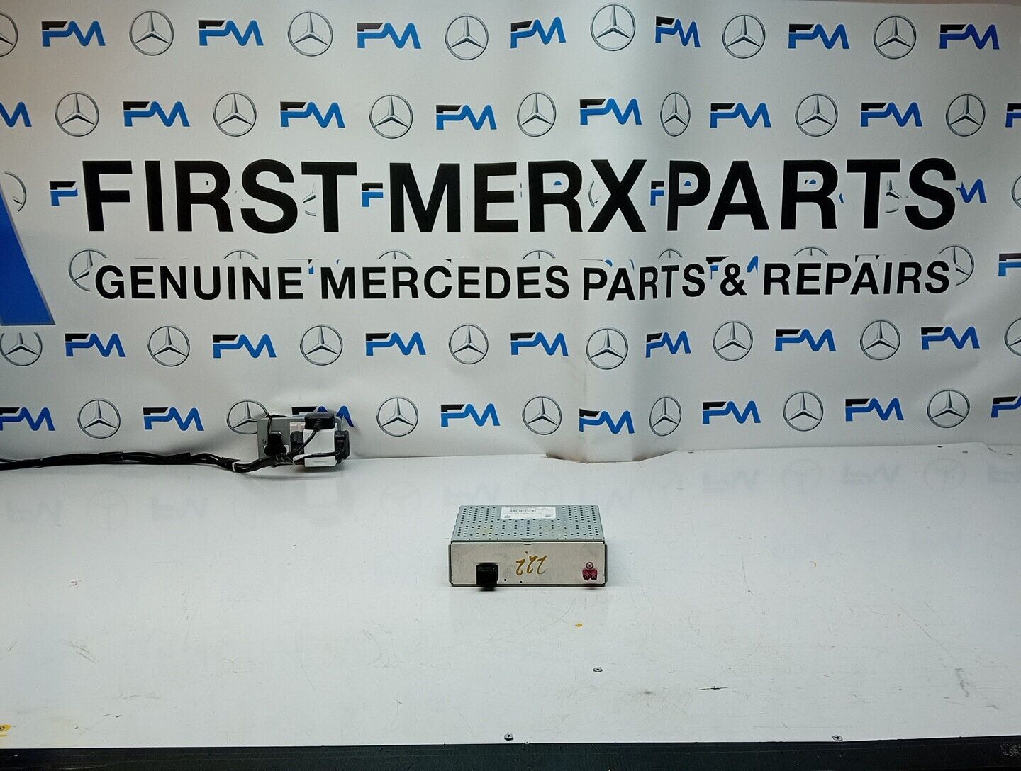 Mercedes Glc C E Class Radio Tuner Box W253 W205 W213 14-21 A2229008911 FM289