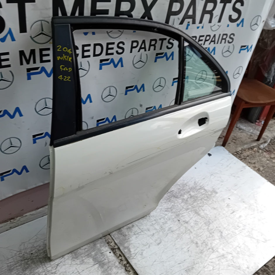 MERCEDES C-CLASS W204 SLN PASSENGER REAR DOOR NSR WHITE 2008-14 FMD422
