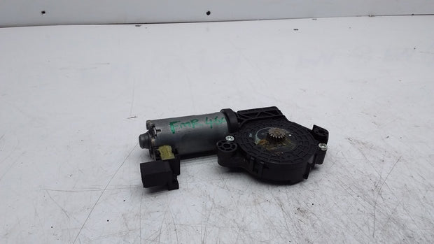 MERCEDES BENZ  CLA C117  MERCEDES CLA SUNROOF ACTUATOR  604836510 FMR460