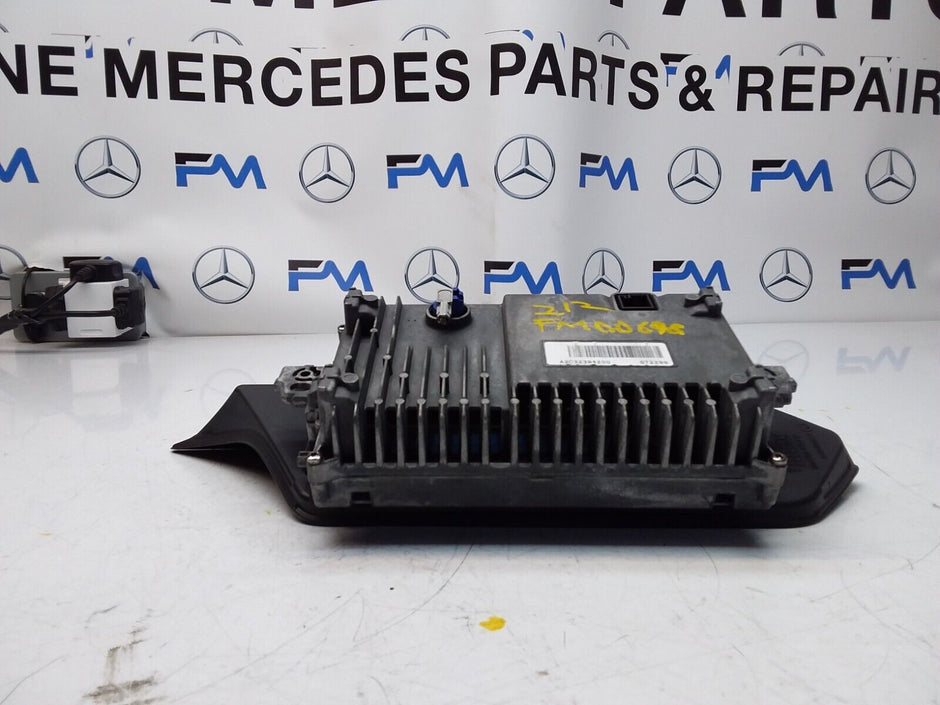 MERCEDES E-CLASS W212 2012 SAT NAV MULTIMEDIA SCREEN A2129004307 FM00698