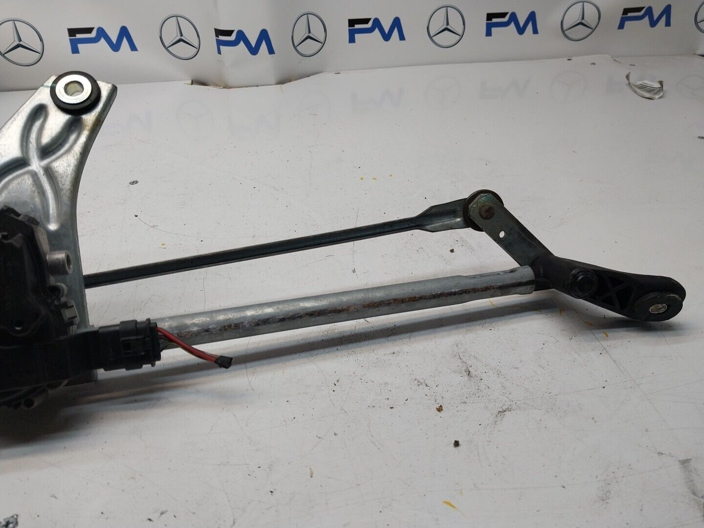 MERCEDES-BENZ A CLASS W177  FRONT WIPER MOTOR WITH LINKAGE A1779064801 FM00245