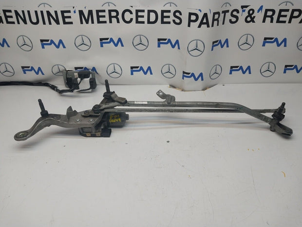 14-21 MERCEDES C CLASS WINDSCREEN WIPER MOTOR & LINKAGE FRONT A2058200940FM00209