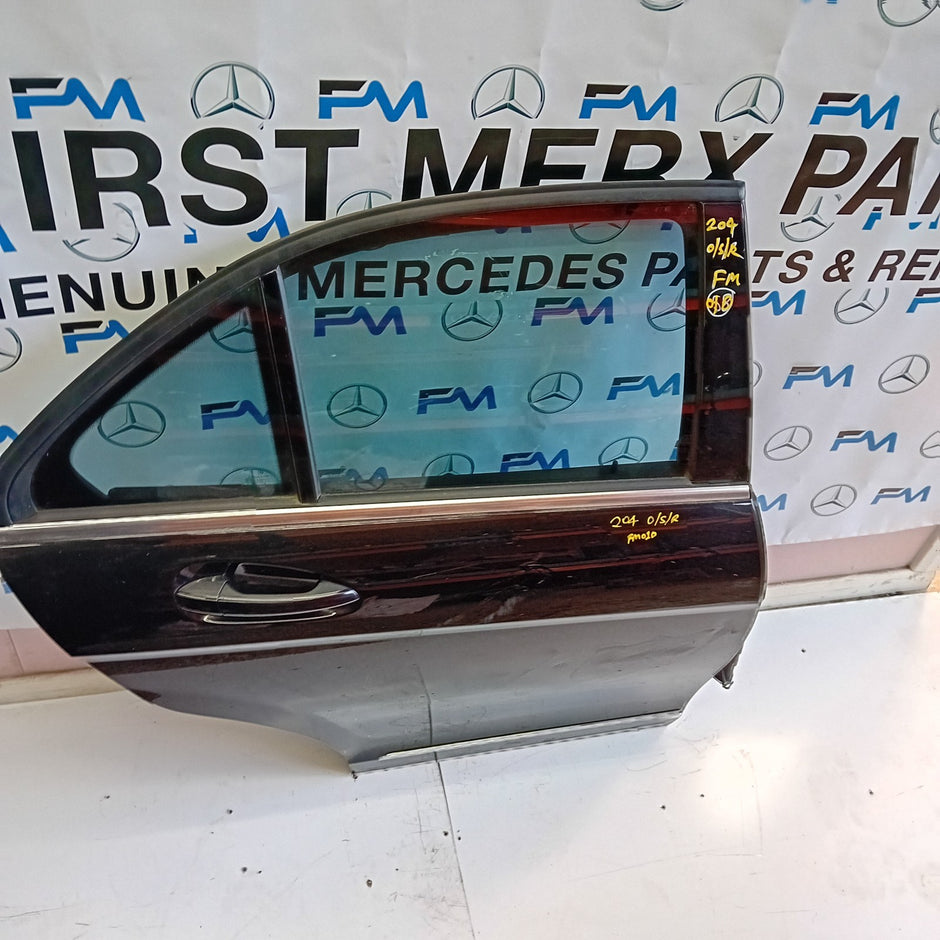MERCEDES BENZ C-CLASS W204 DRIVER SIDE REAR DOOR ( OFF SIDE REAR ) FM010