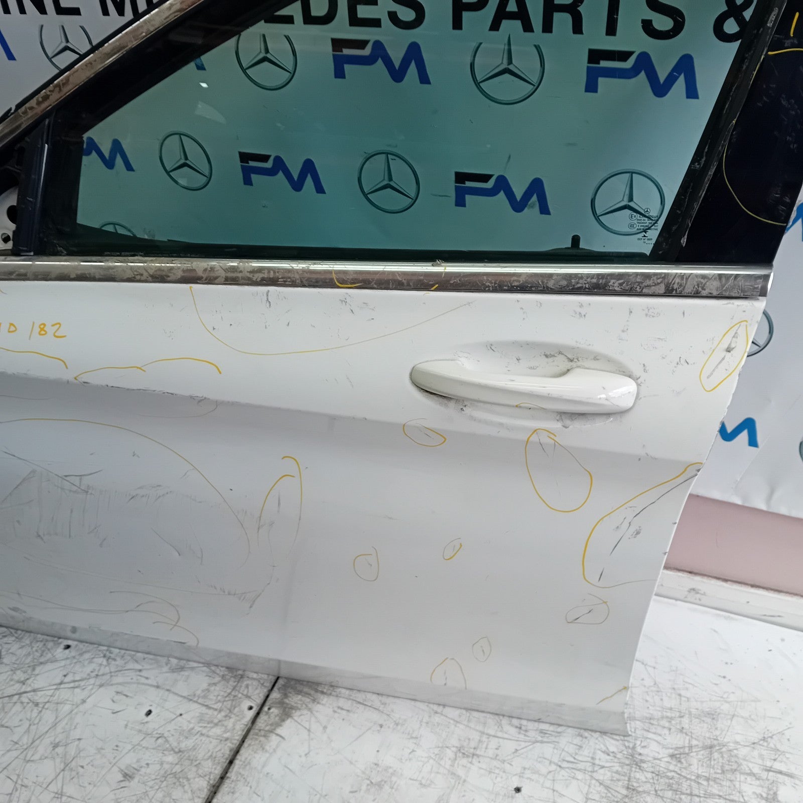 MERDEDES A-CLASS W177 DRIVER SIDE FRONT DOOR OSF WHITE 2018 ON COMPLETE FMD182