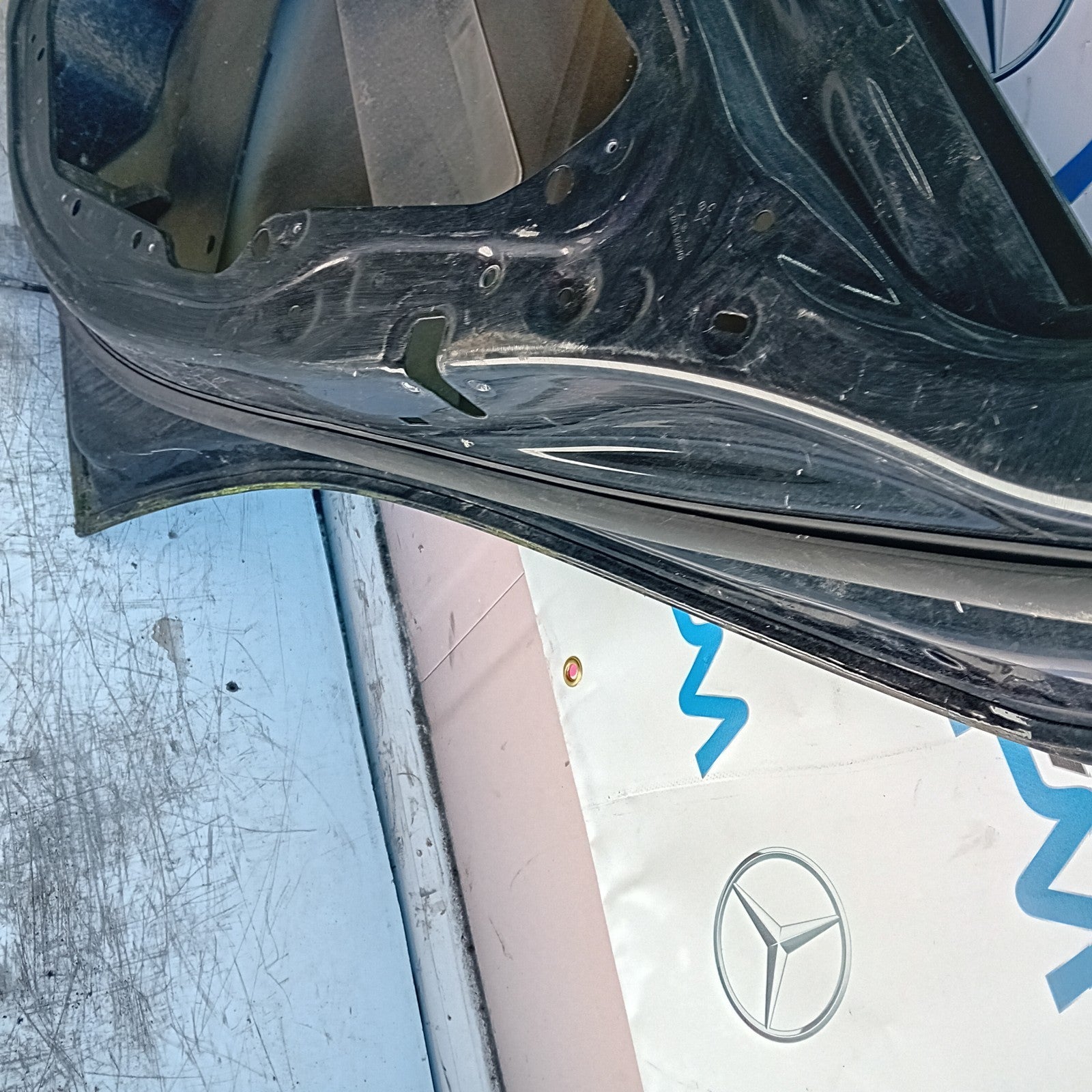 MERCEDES C-CLASS W205 SLN DRIVER REAR DOOR OSR BLACK 2014 ON FMD448