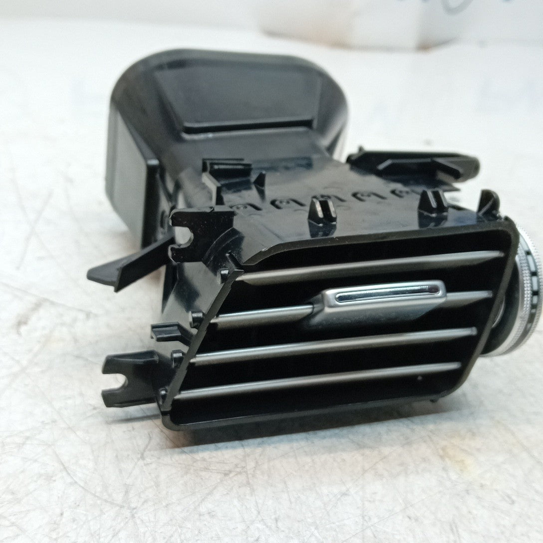 MERCEDES BENZ  E-CLASS W212 DASHBOARD  AIR VENT 2016 ON A21268303154 FM001544