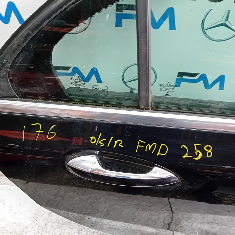 MERCEDES A-CLASS W176 SLN DRIVER REAR DOOR OSR BLACK 2012-18 COMPLETE FMD258