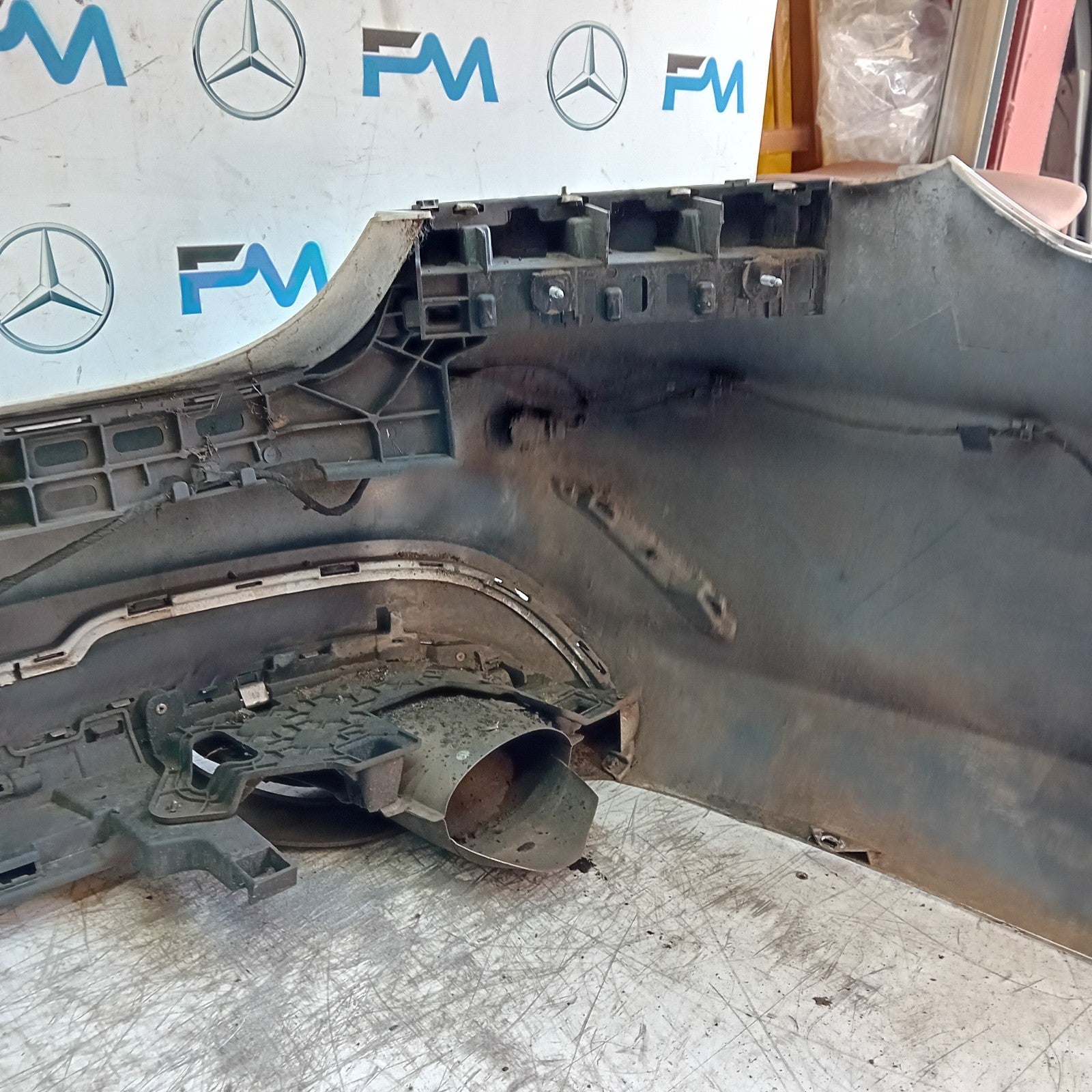MERCEDES E-CLASS W212 ESTATE REAR BUMPER WHITE 2016 ON A2128853238 FMX88