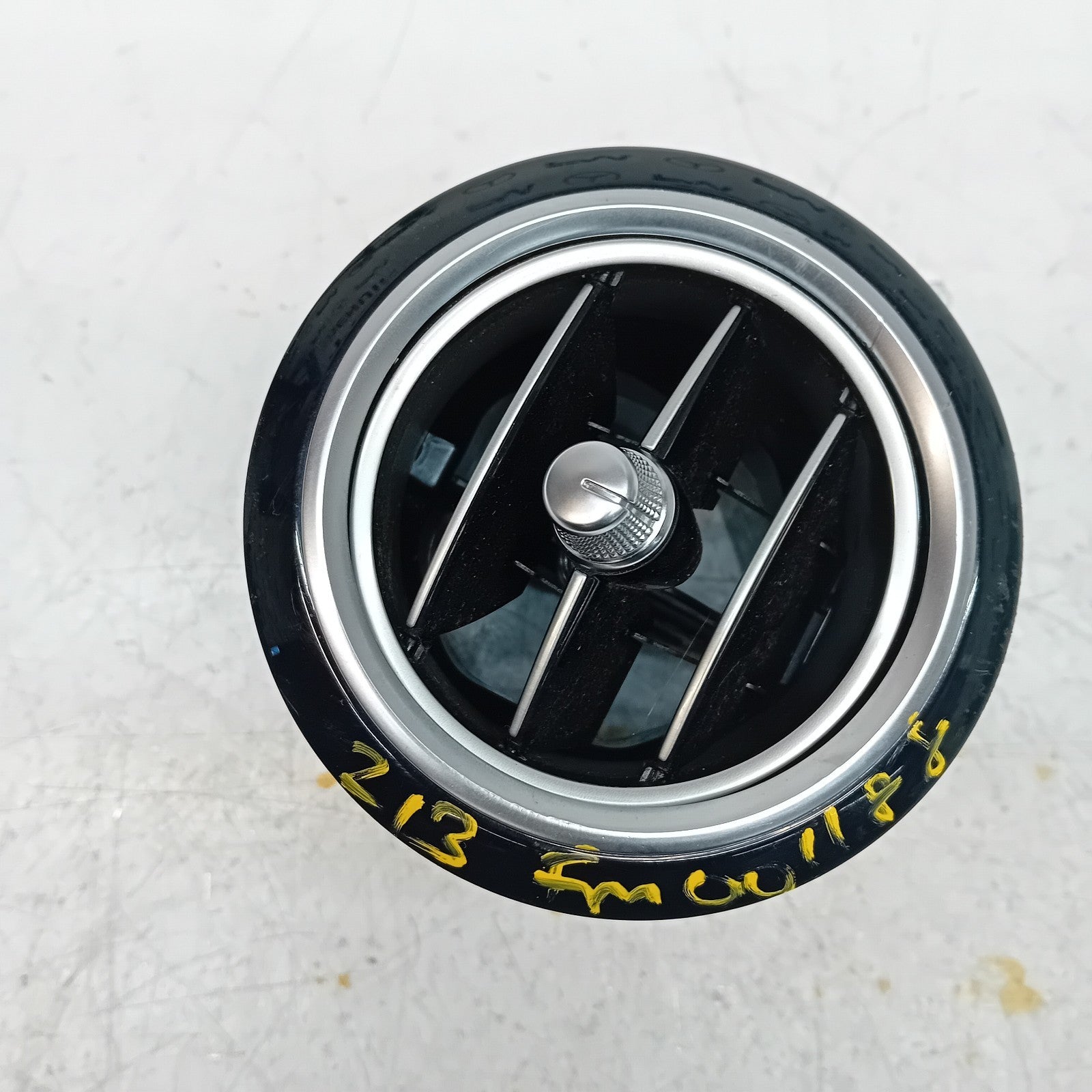 MERCEDES BENZ E-CLASS W213 DASHBOARD AIR VENT 2016-20 A2138308000 FM001188