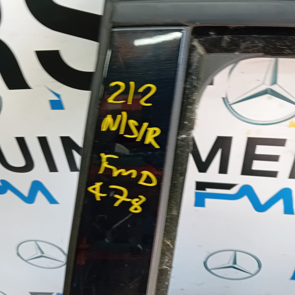 MERCEDES BENZ  E-CLASS W212 SLN PASSENGER REAR DOOR NSR SILVER 2013 FMD478